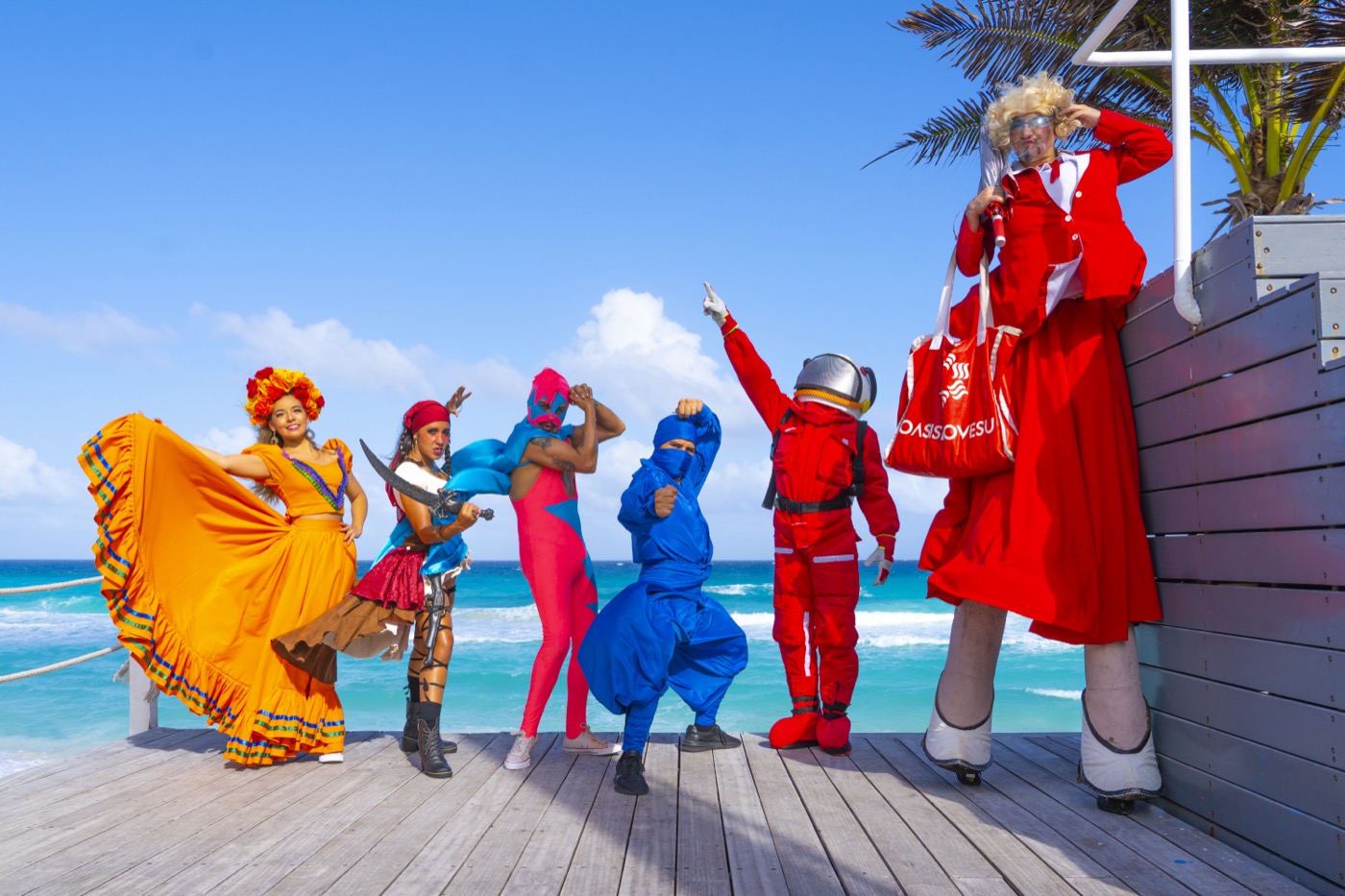 entertainment at Hotel Grand Oasis Cancun