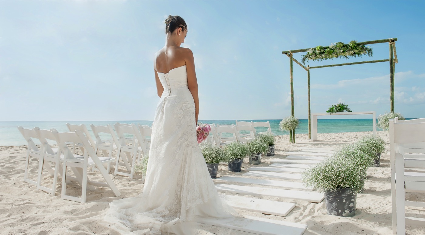 Sea view terrace altar at The Pyramid at Grand Oasis Hotel