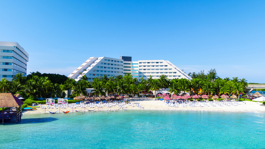 Panoramic Photo of Oasis Palm Hotel