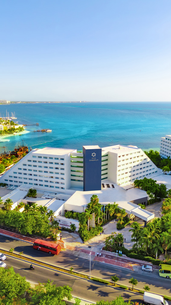 Panoramic Photo of Oasis Palm Hotel